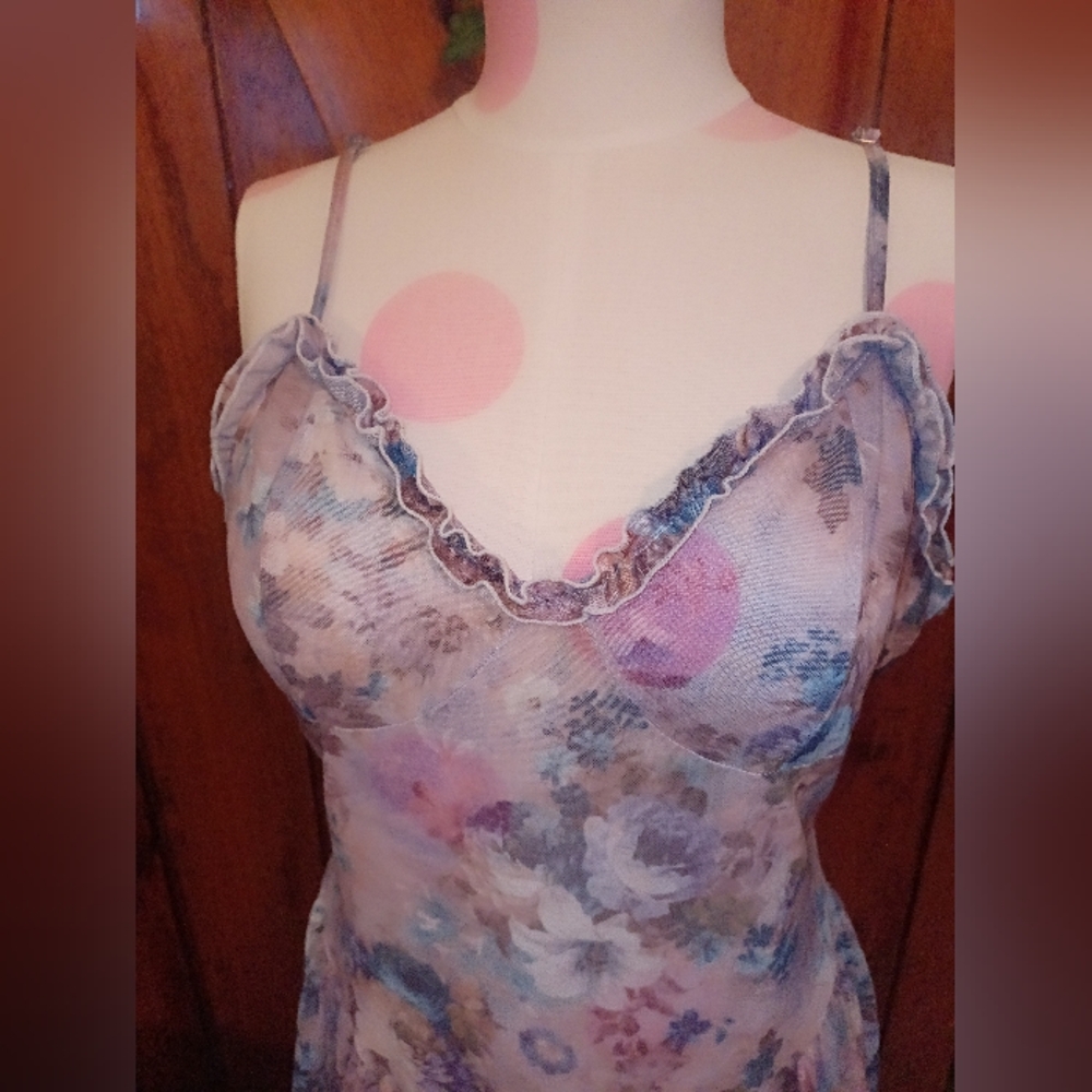 **NWOT** Floral (Sheer) Nighty 👗 🌺 - Picture 2 of 15